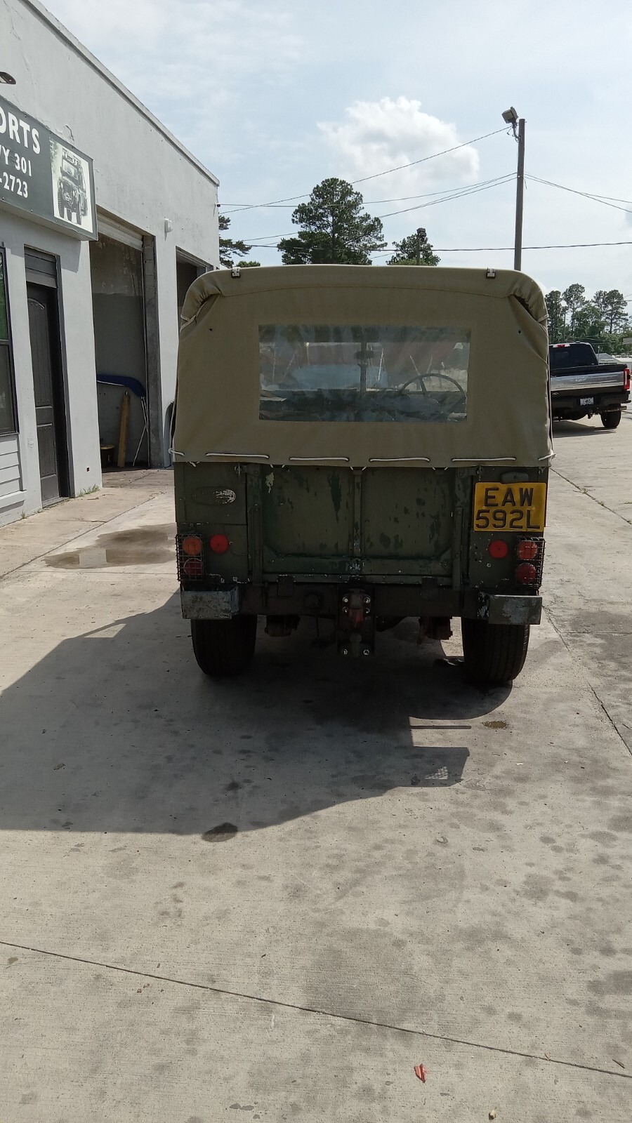 Land-Rover-12-Ton-Pickup-1974-Convertible-9