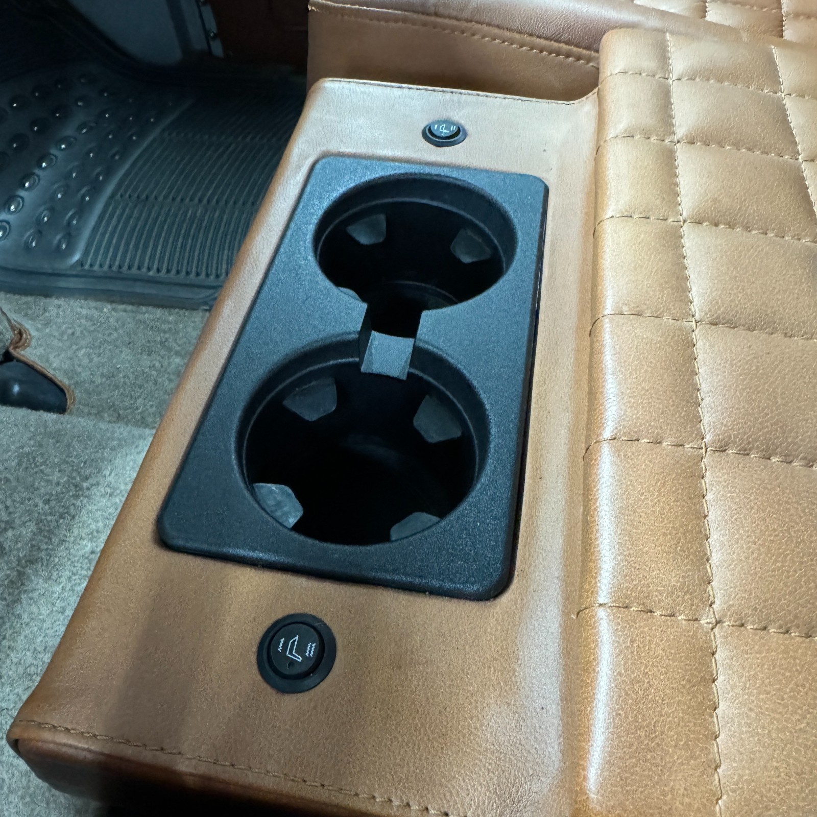Land-Rover-Defender-1976-SUV-11