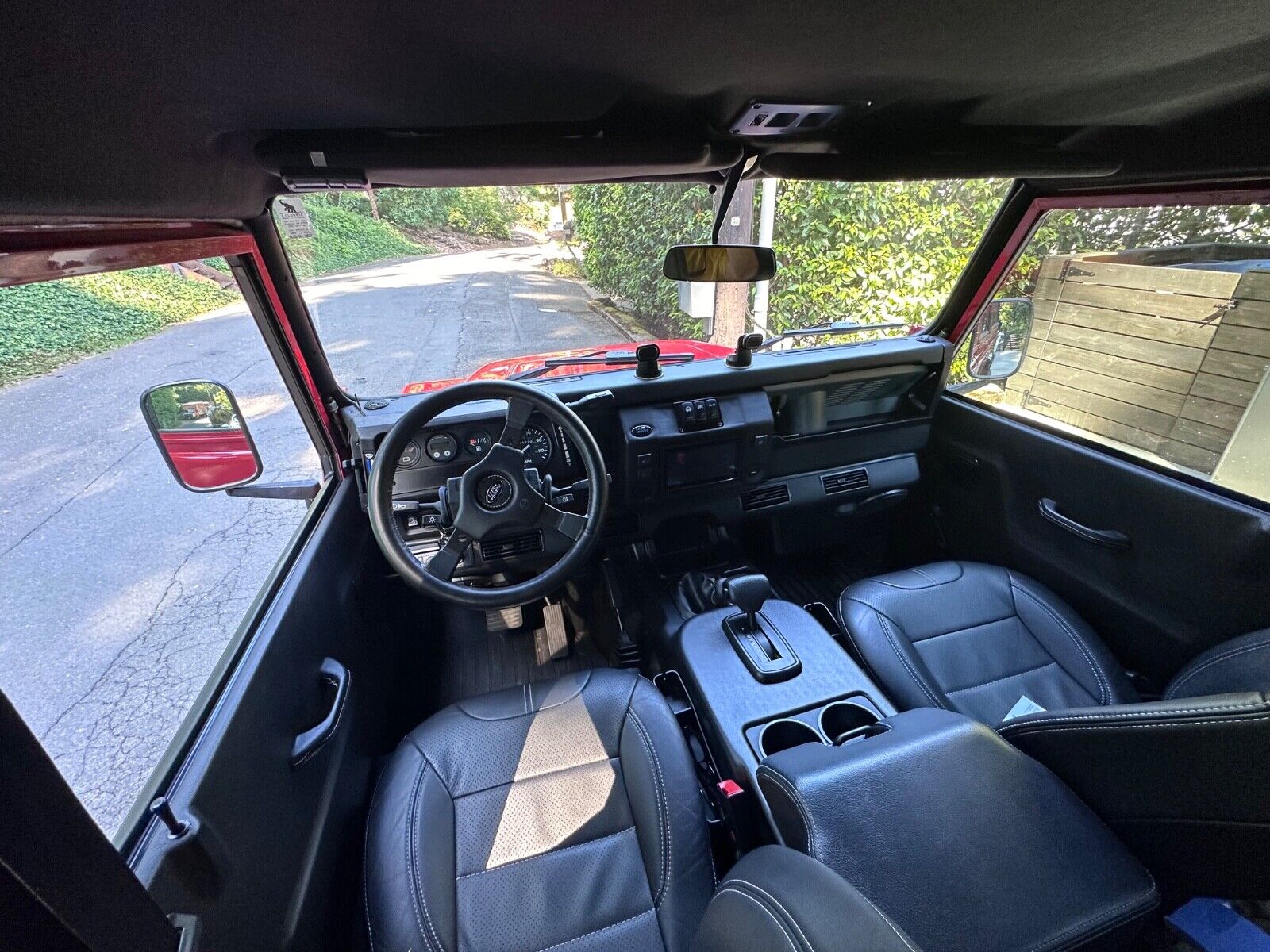 Land-Rover-Defender-1985-SUV-11