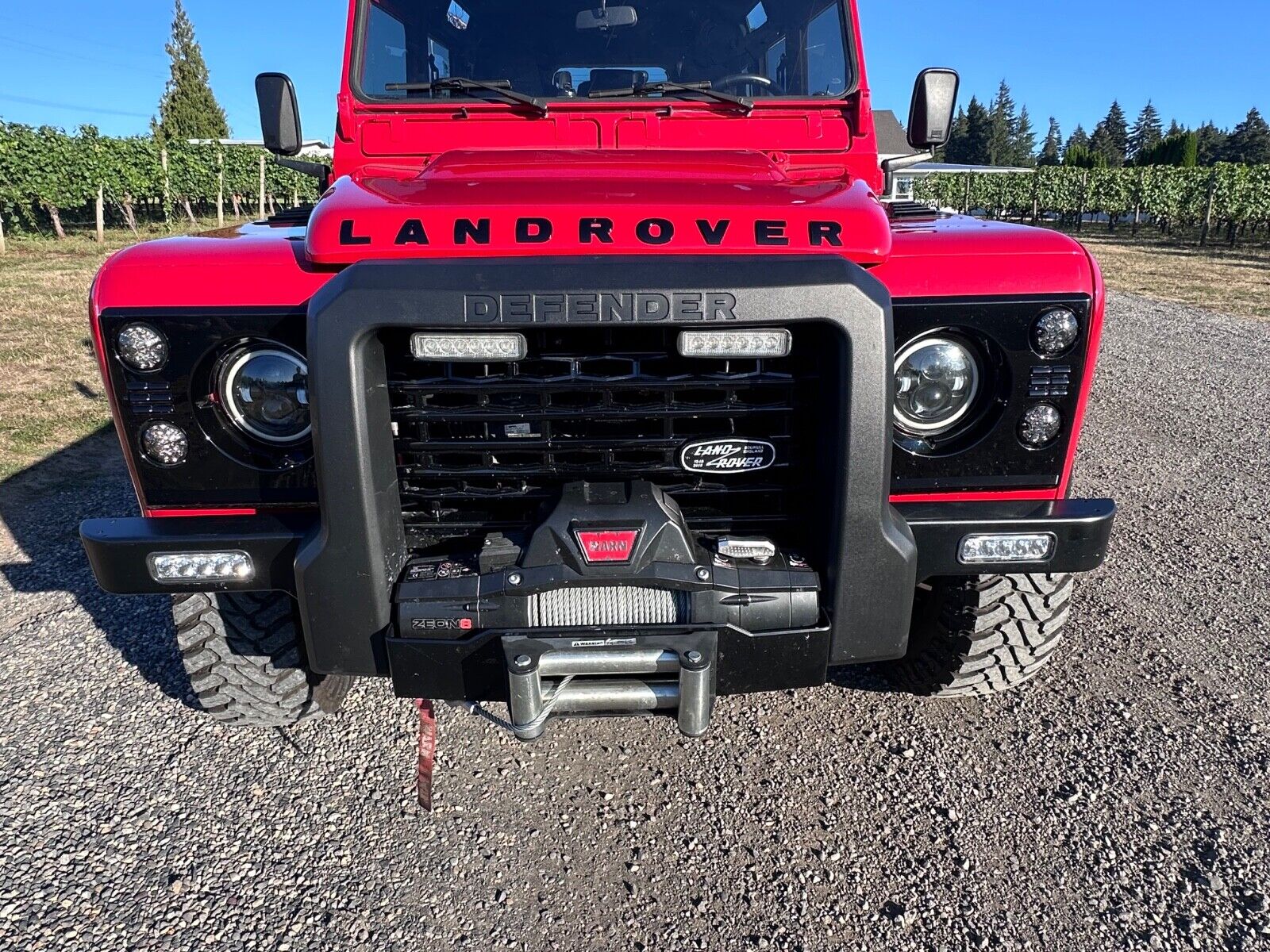 Land-Rover-Defender-1985-SUV-6