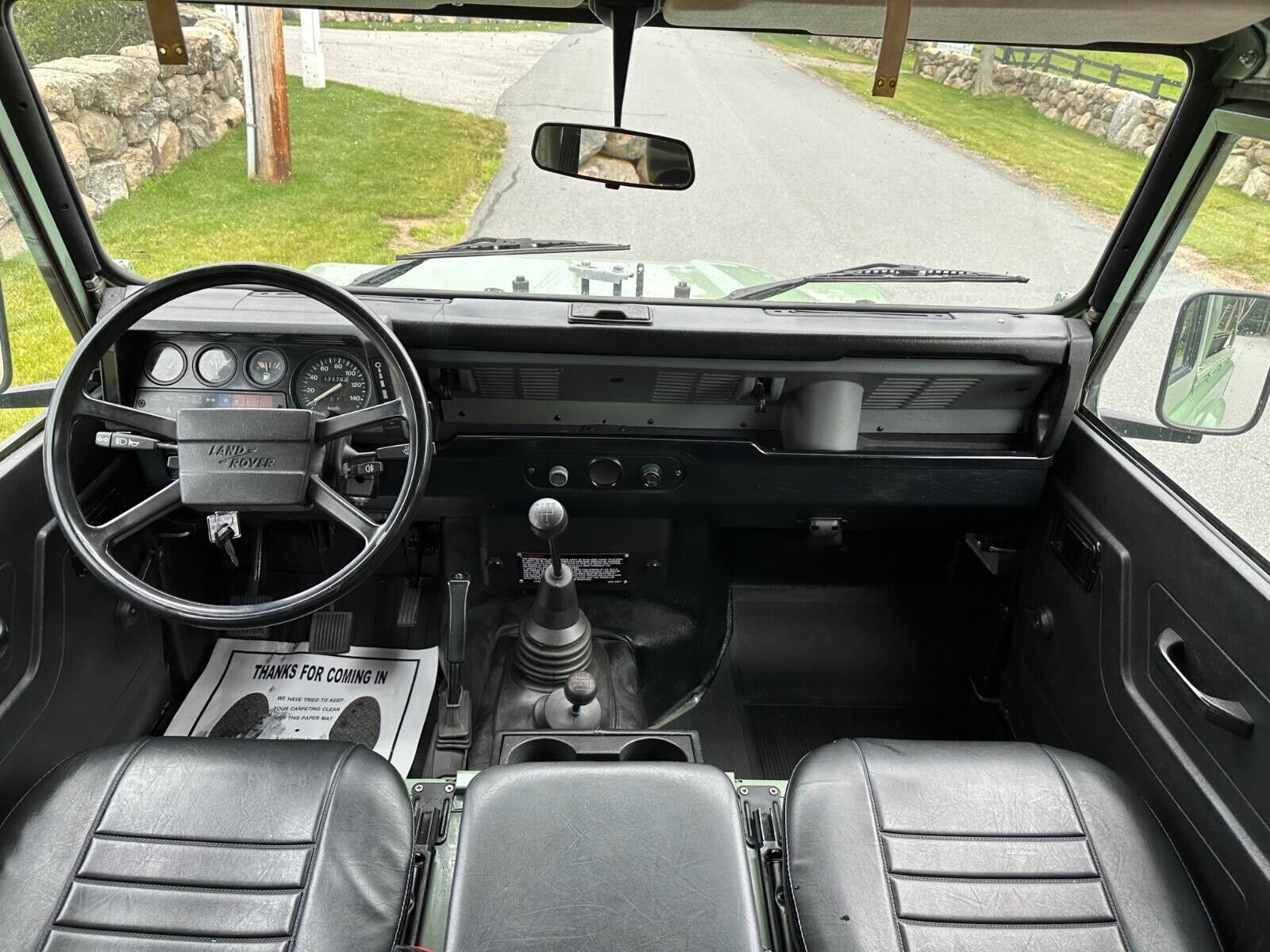 Land-Rover-Defender-1986-24