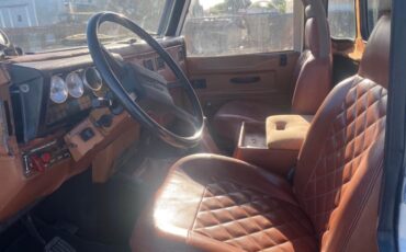 Land-Rover-Defender-1986-SUV-12