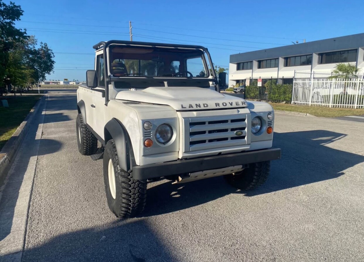 Land-Rover-Defender-1986-SUV-2