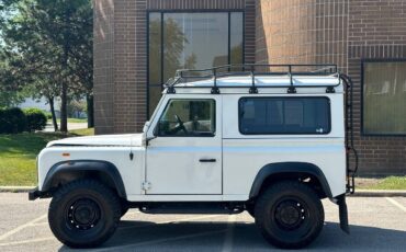 Land-Rover-Defender-1987-SUV-1
