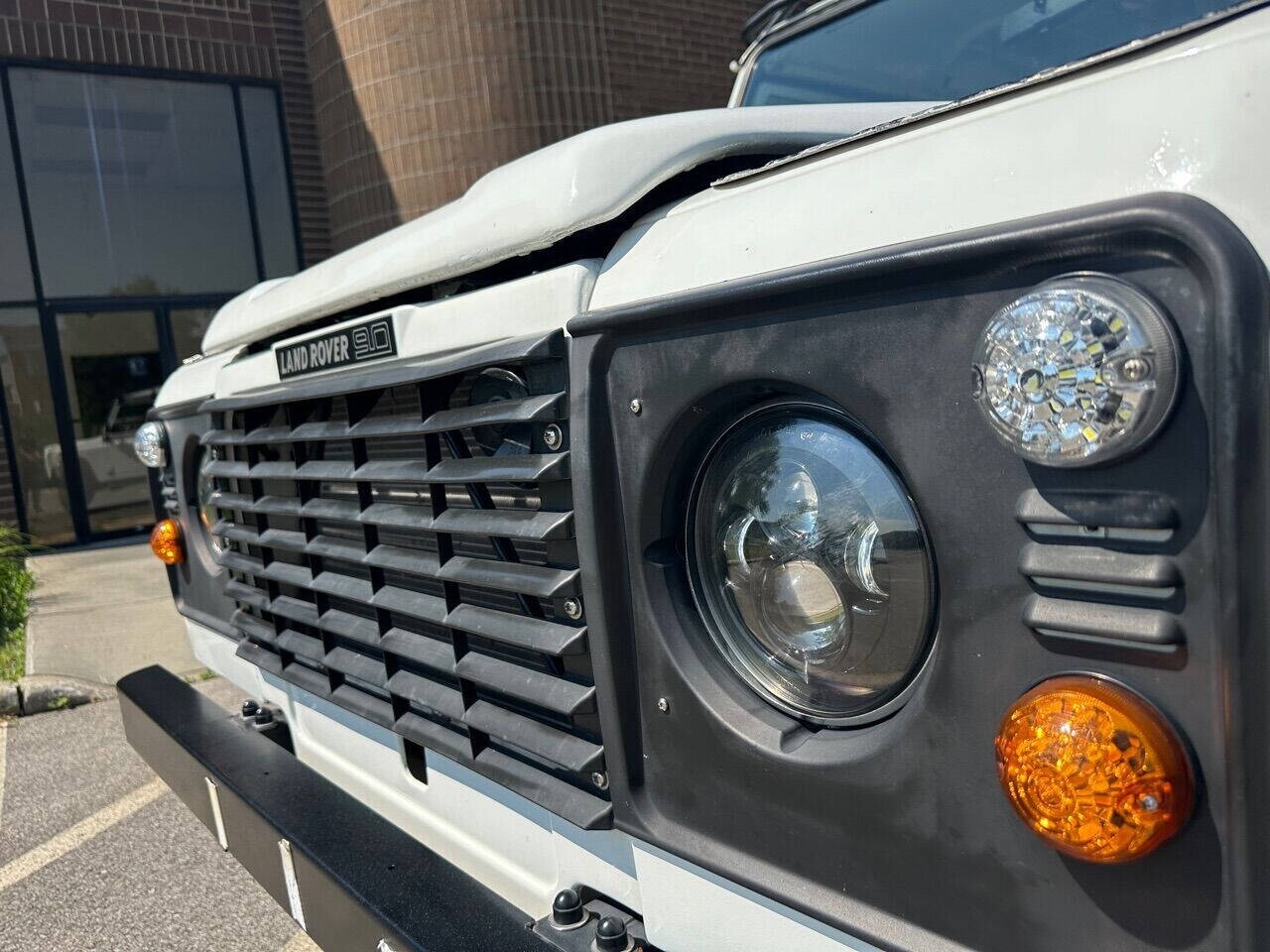 Land-Rover-Defender-1987-SUV-12