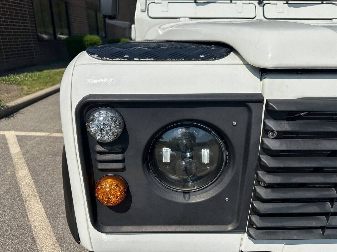 Land-Rover-Defender-1987-SUV-15