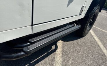 Land-Rover-Defender-1987-SUV-19