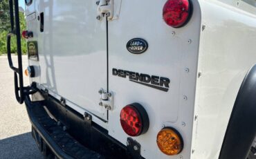 Land-Rover-Defender-1987-SUV-21