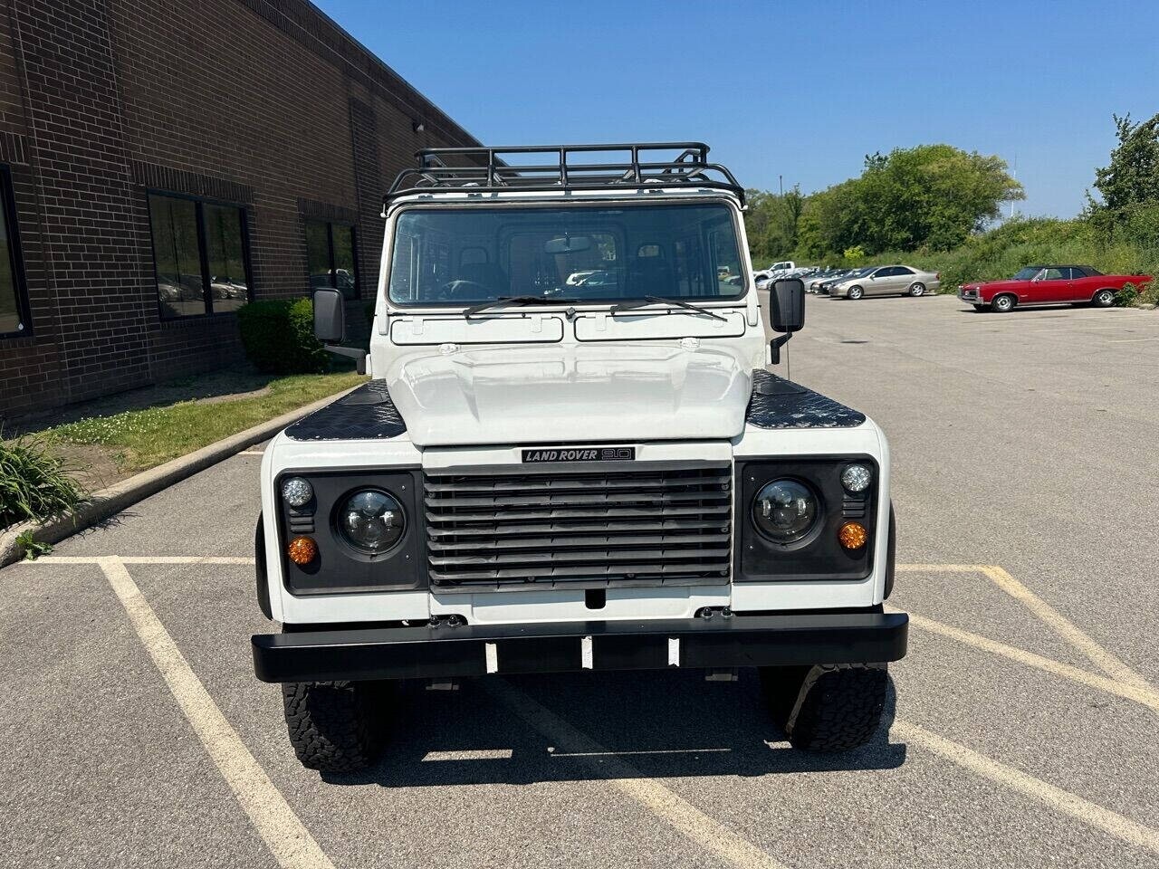 Land-Rover-Defender-1987-SUV-9