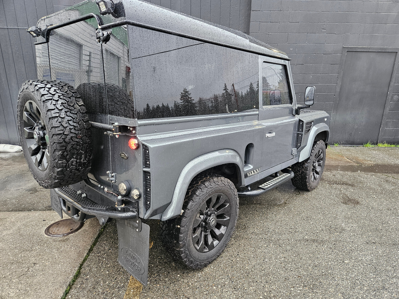 Land-Rover-Defender-1989-10