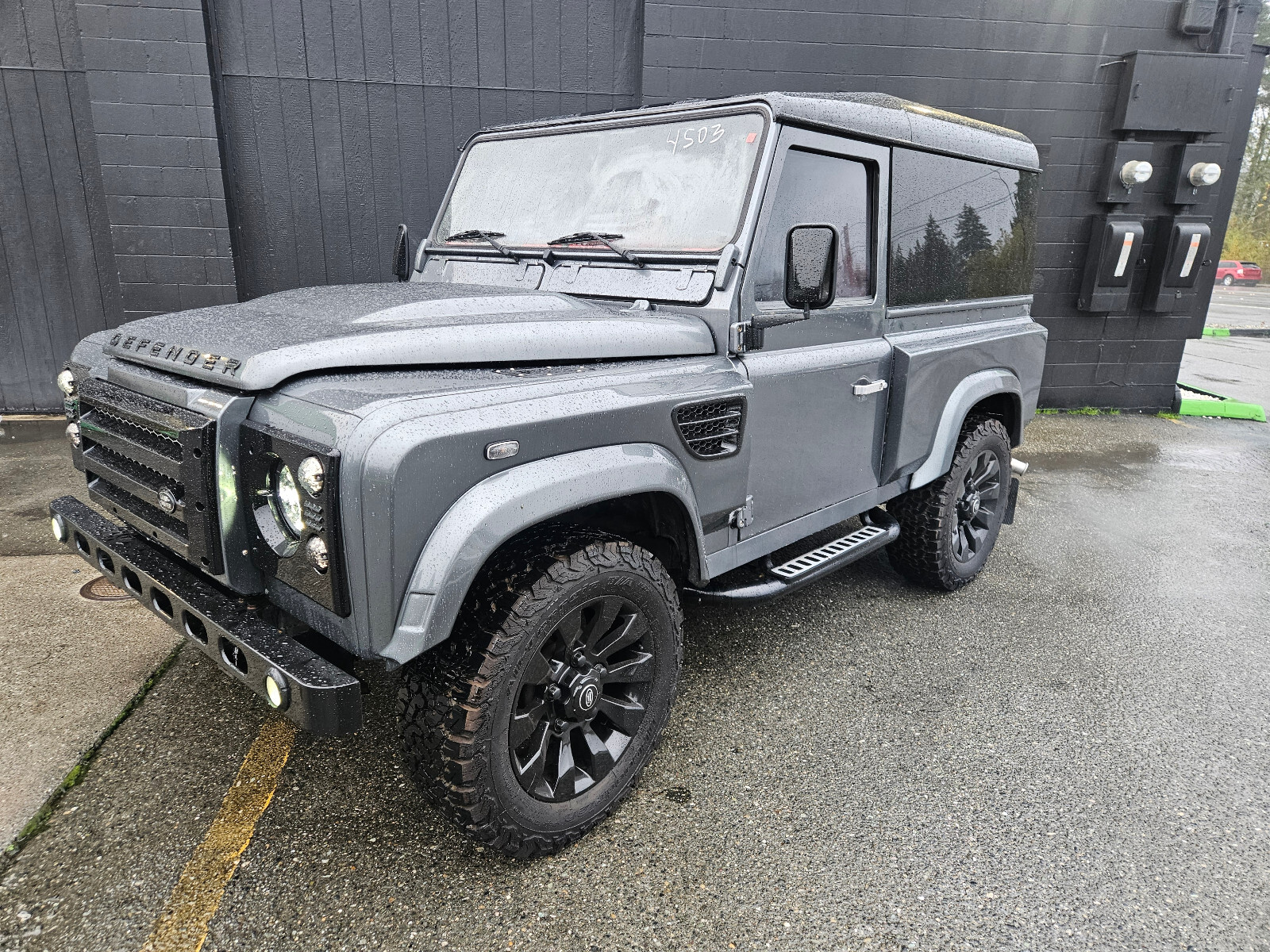 Land-Rover-Defender-1989-4