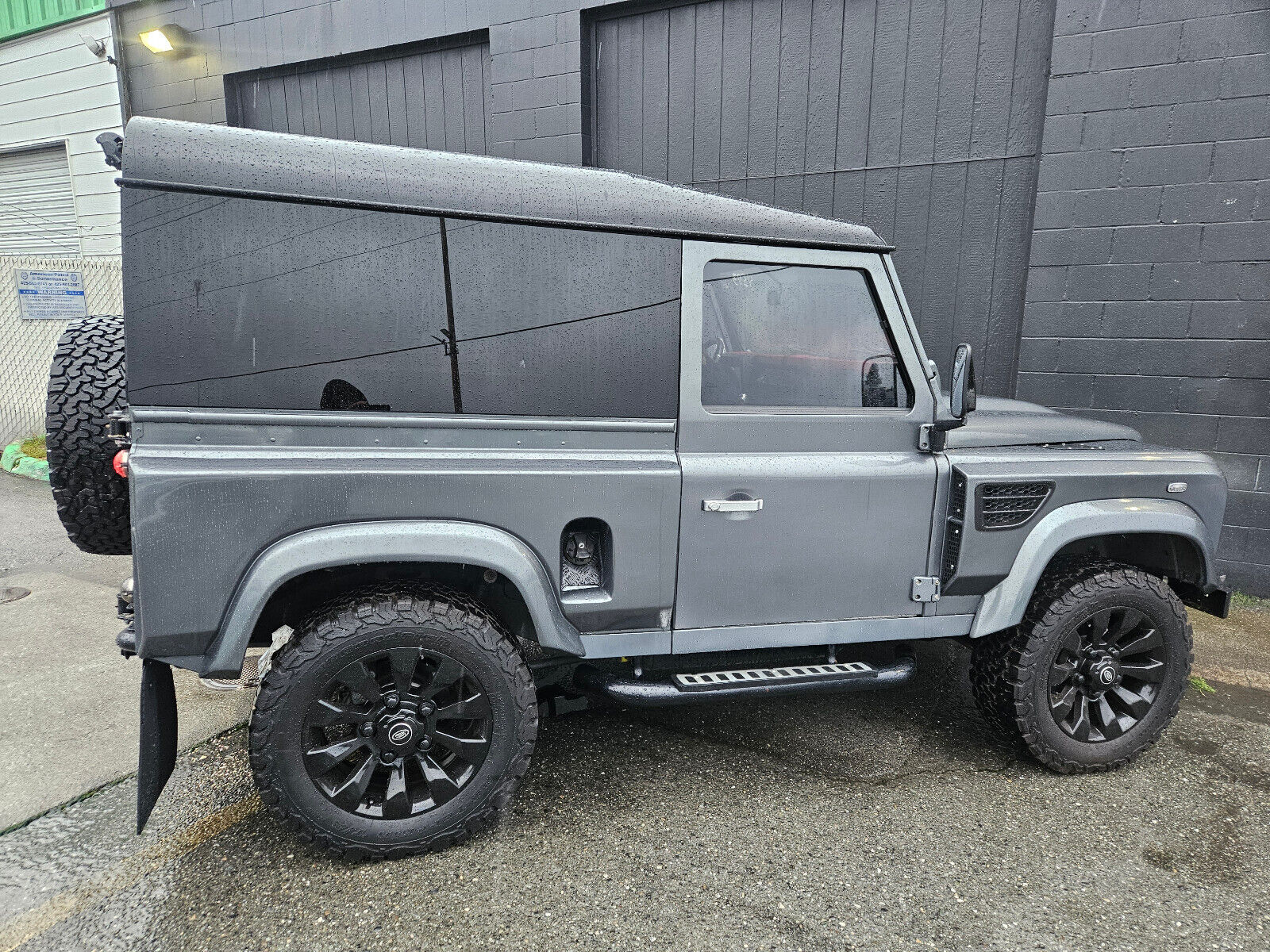 Land-Rover-Defender-1989-6