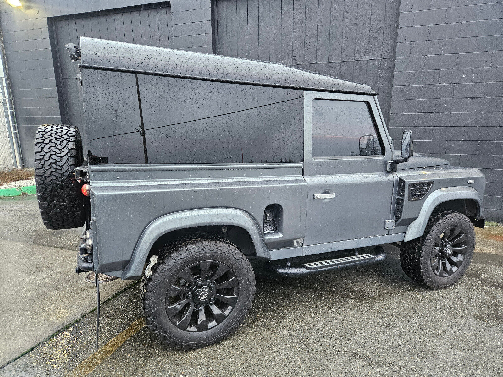 Land-Rover-Defender-1989-8