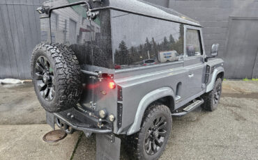 Land-Rover-Defender-1989-9