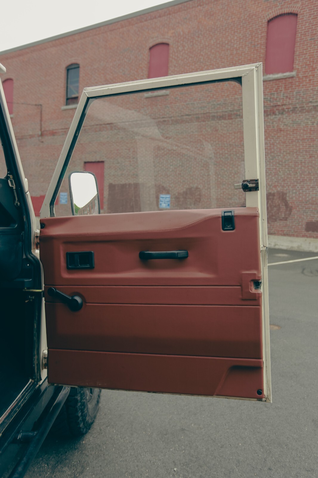 Land-Rover-Defender-1991-SUV-17