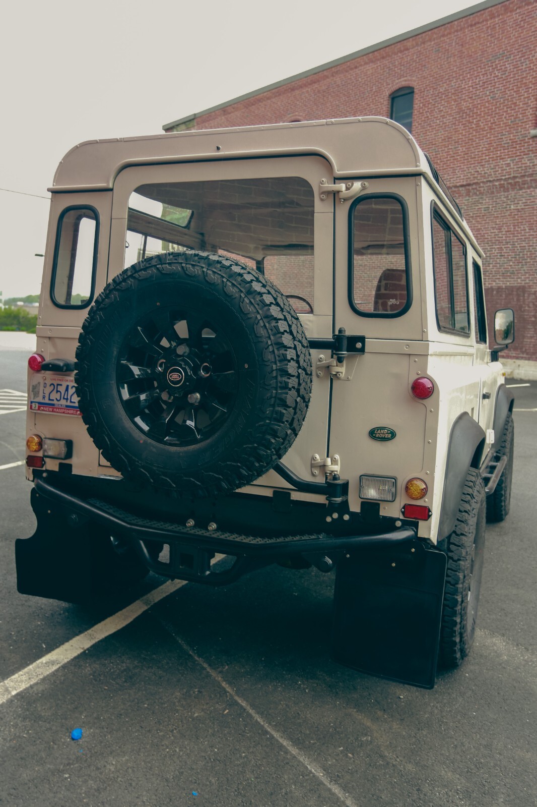 Land-Rover-Defender-1991-SUV-18