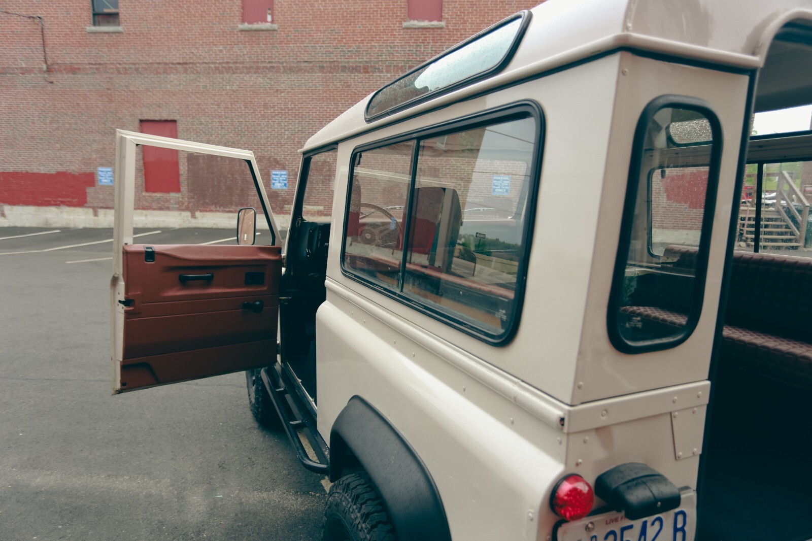 Land-Rover-Defender-1991-SUV-25