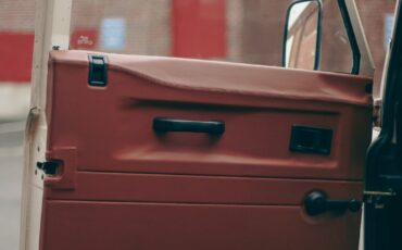 Land-Rover-Defender-1991-SUV-7