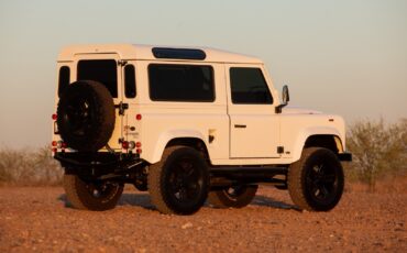 Land-Rover-Defender-1992-1