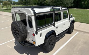 Land-Rover-Defender-1992-13