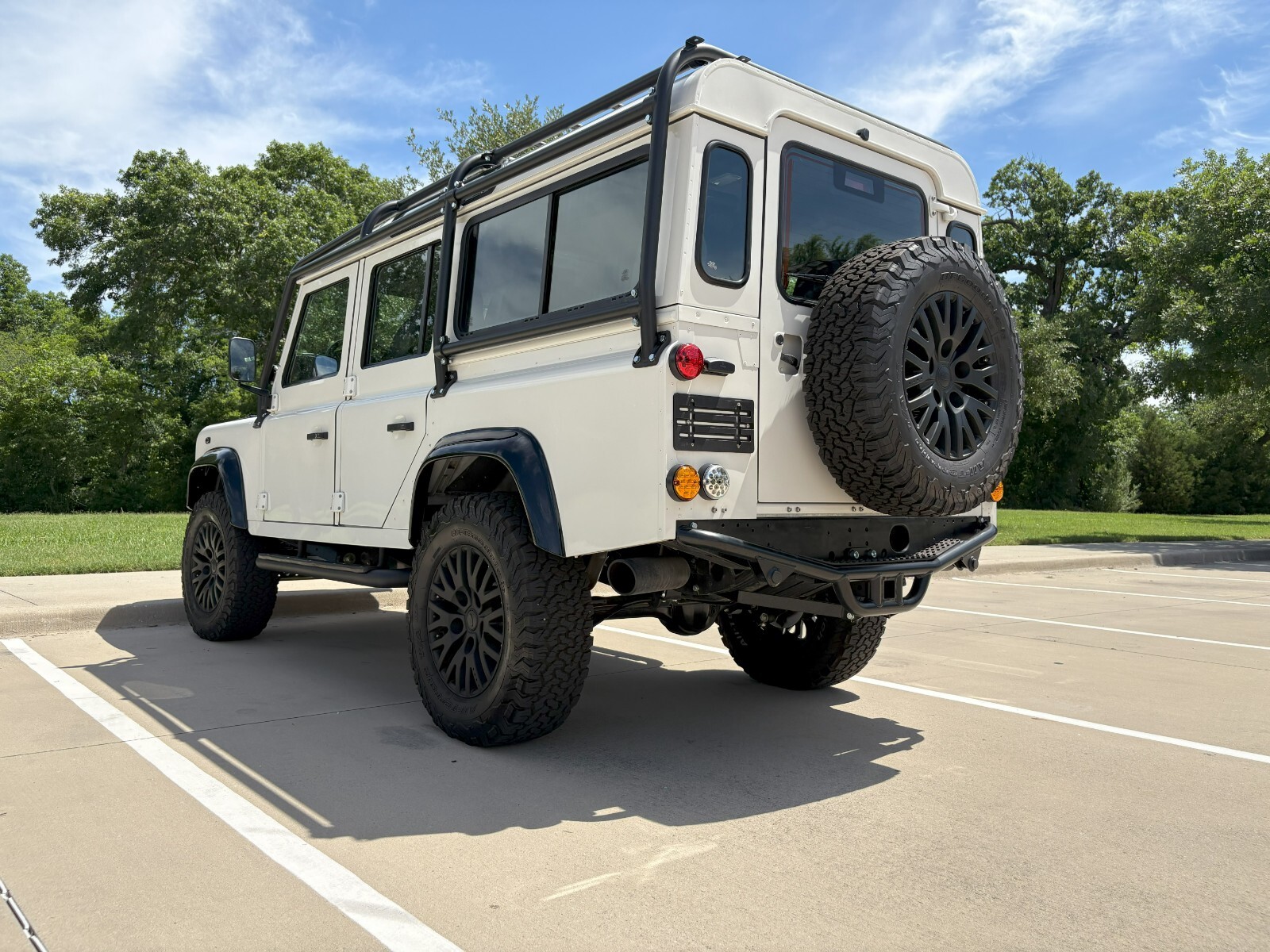 Land-Rover-Defender-1992-14