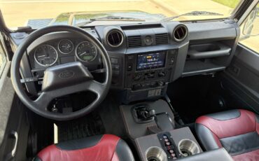 Land-Rover-Defender-1992-18