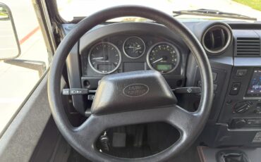 Land-Rover-Defender-1992-19