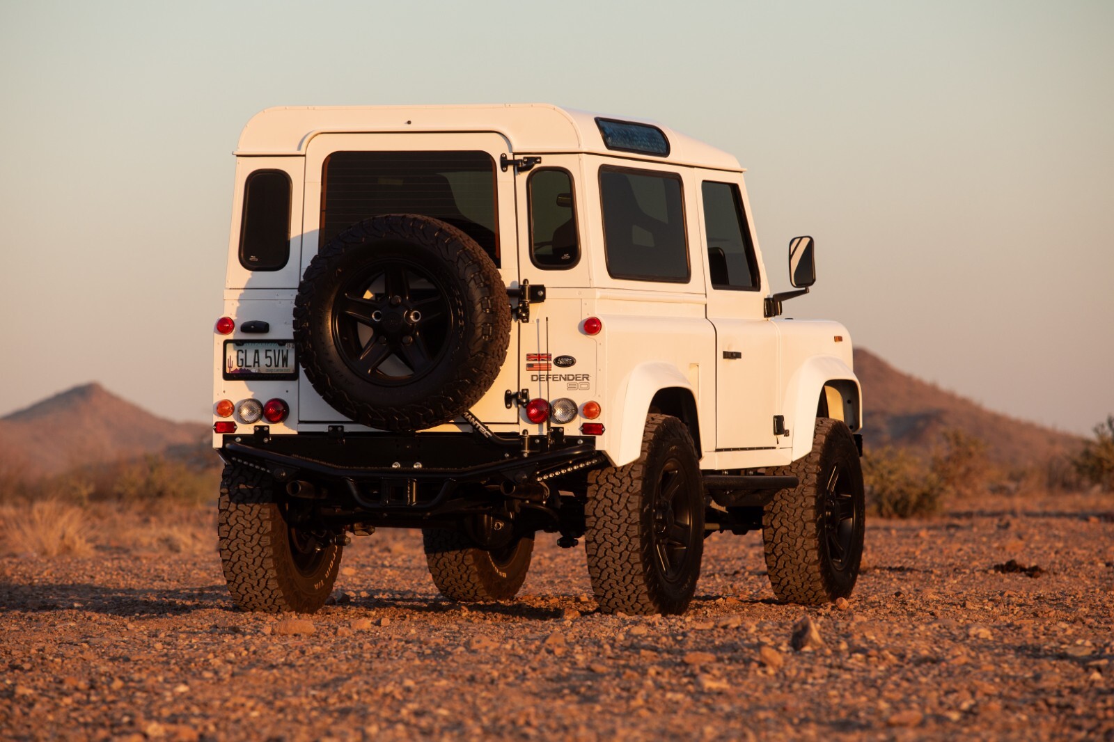 Land-Rover-Defender-1992-2