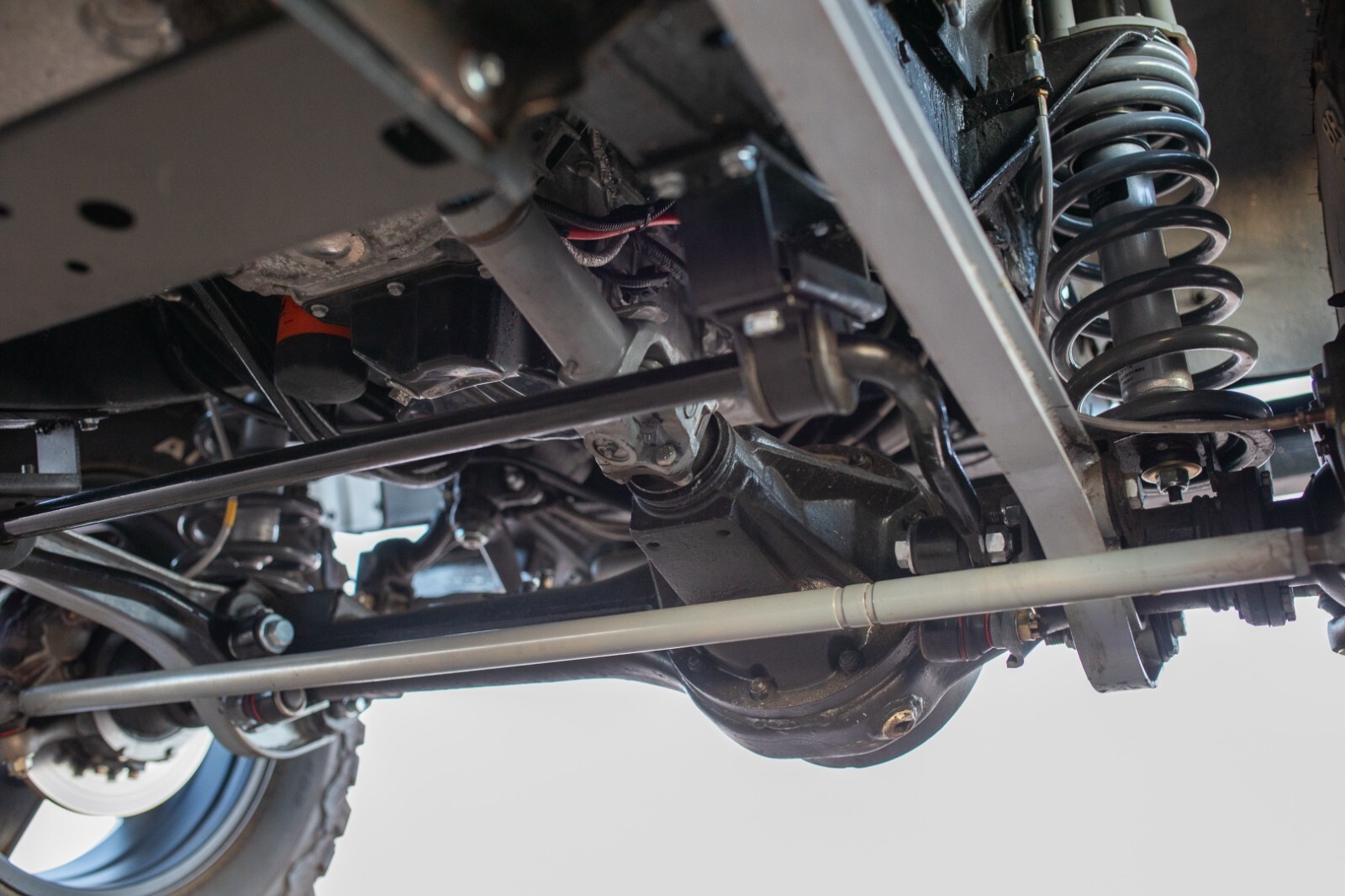 Land-Rover-Defender-1992-26