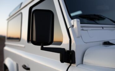 Land-Rover-Defender-1992-33