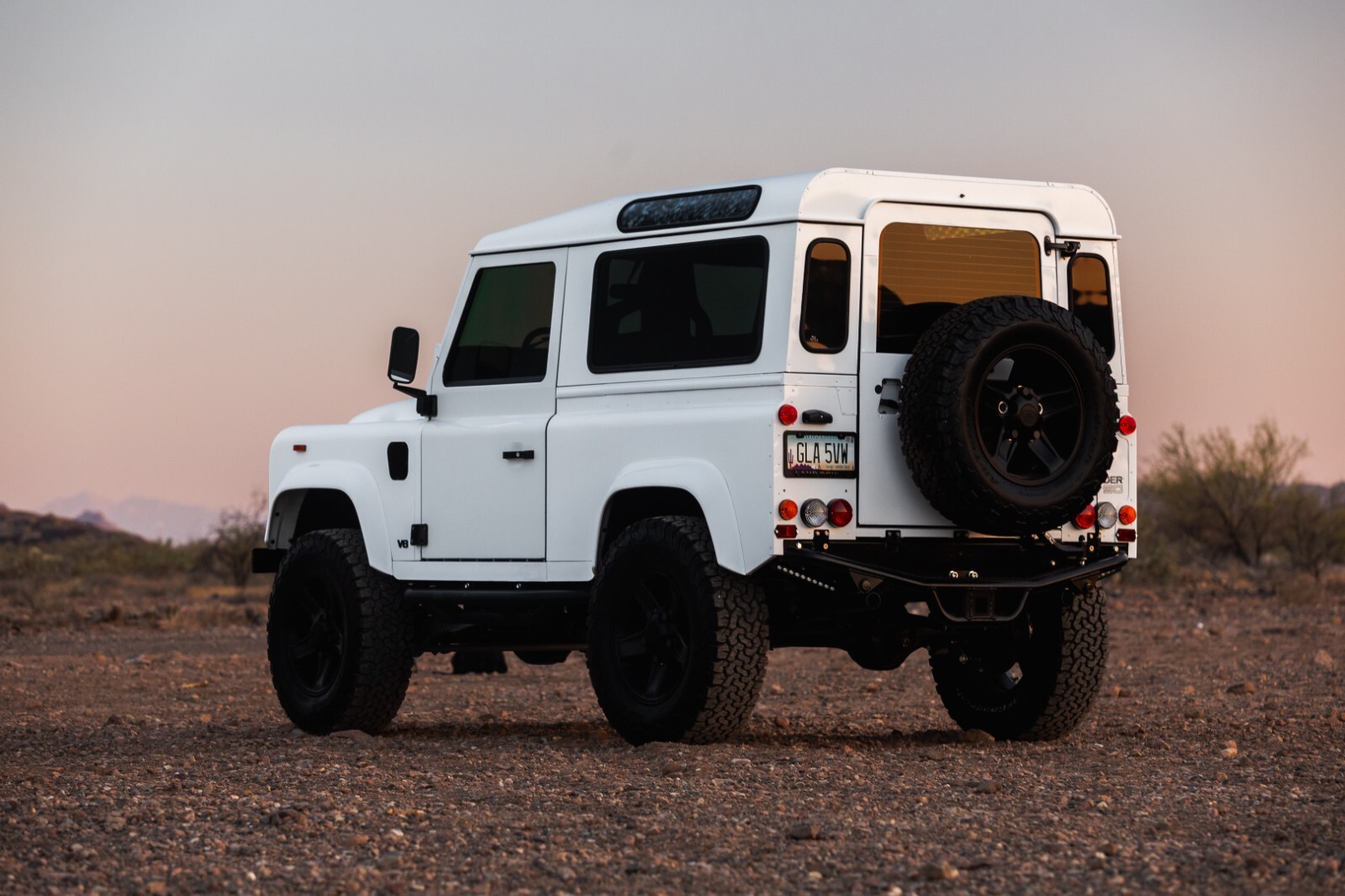 Land-Rover-Defender-1992-35