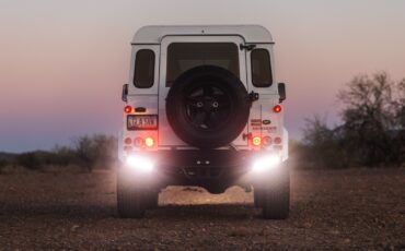 Land-Rover-Defender-1992-38