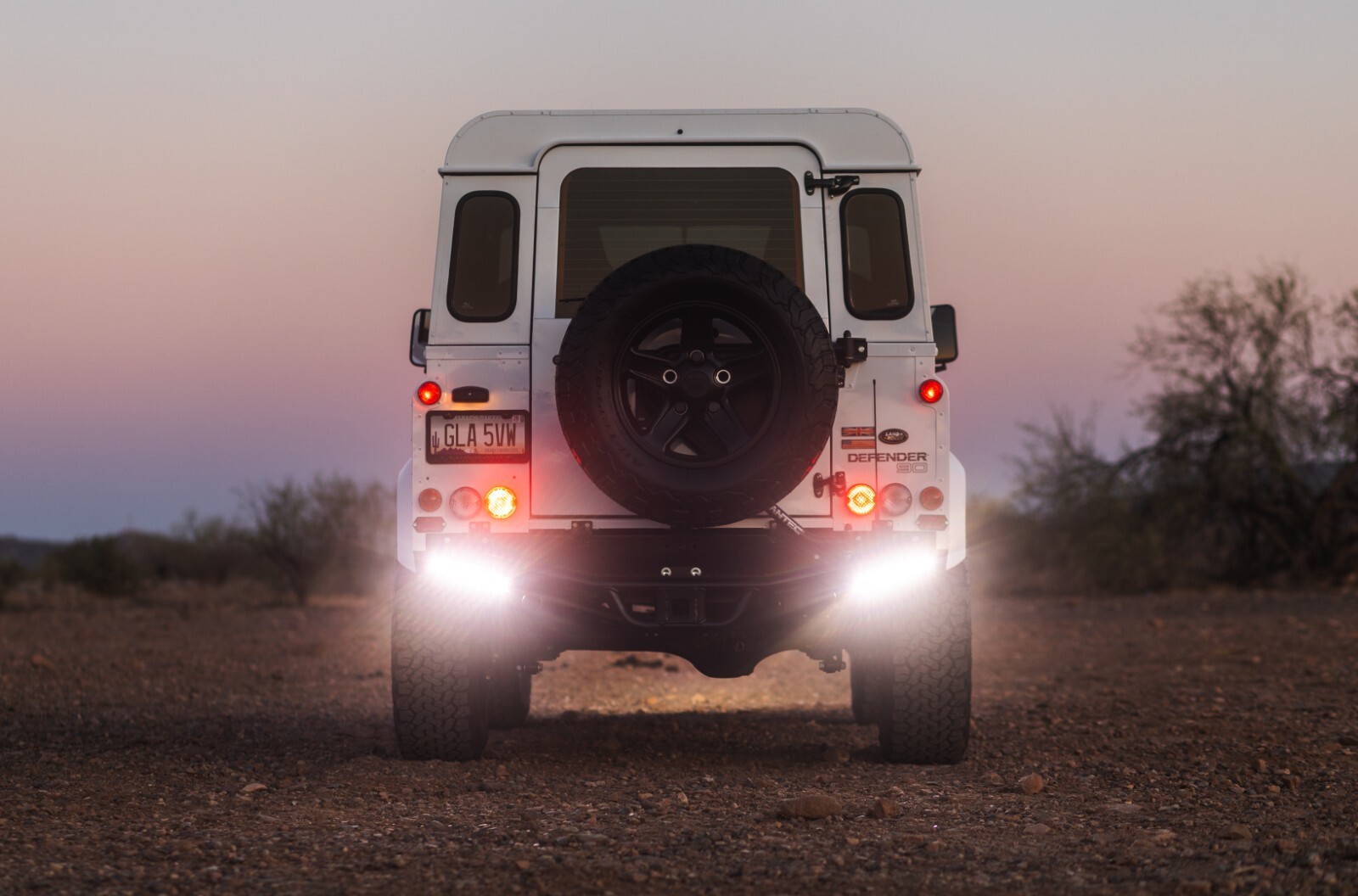 Land-Rover-Defender-1992-38