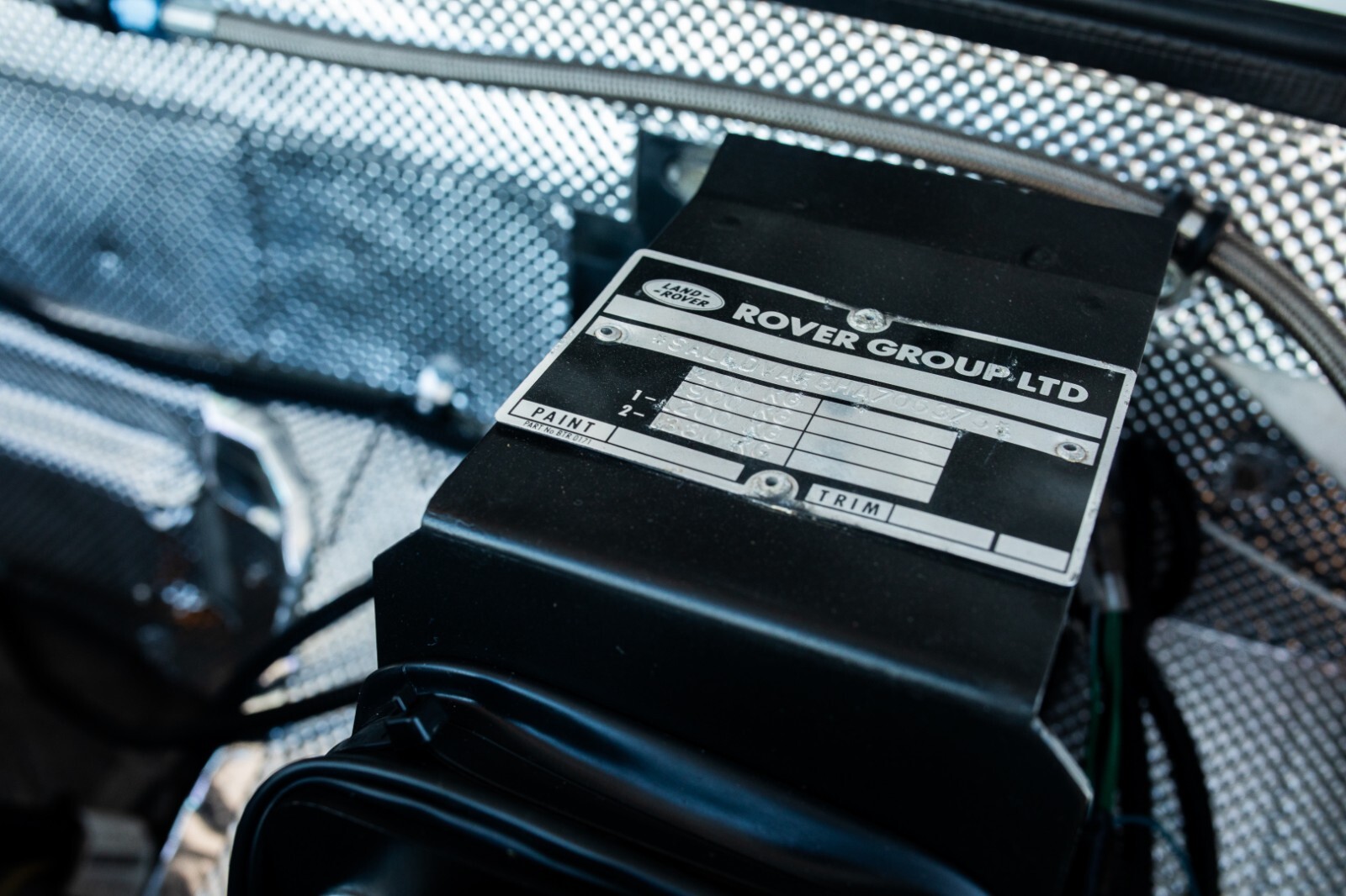 Land-Rover-Defender-1992-8
