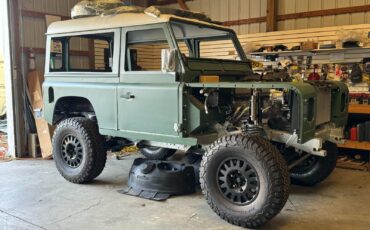 Land-Rover-Defender-1992-SUV-15