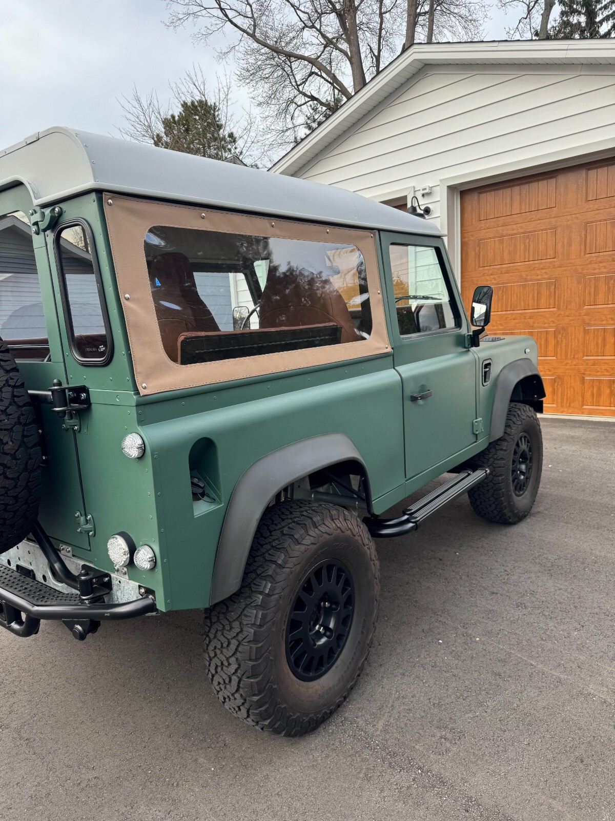 Land-Rover-Defender-1992-SUV-22