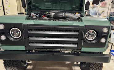Land-Rover-Defender-1992-SUV-3