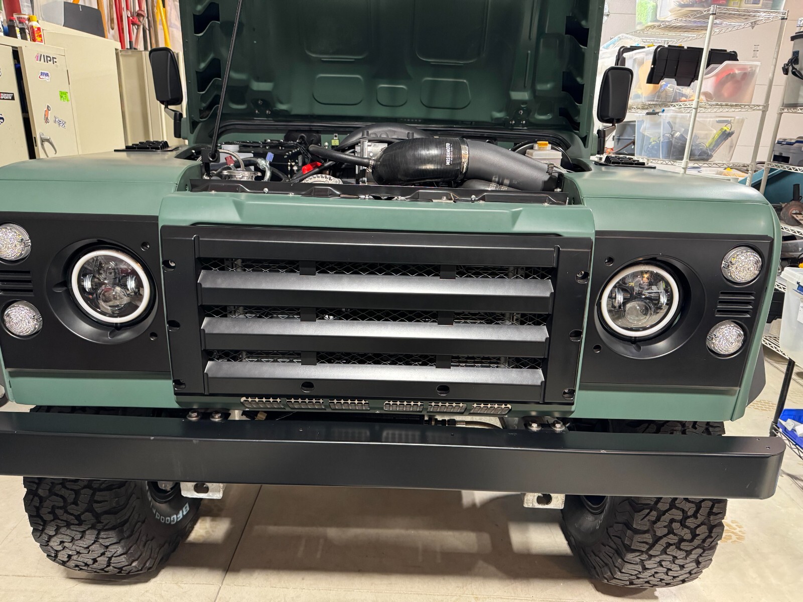 Land-Rover-Defender-1992-SUV-3