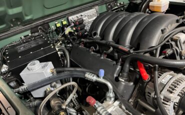 Land-Rover-Defender-1992-SUV-4