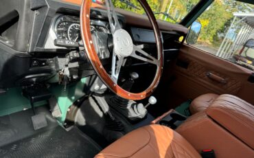 Land-Rover-Defender-1992-SUV-9