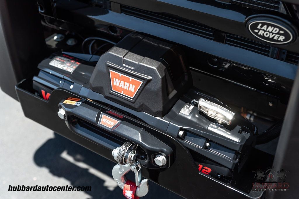 Land-Rover-Defender-1993-Pickup-Truck-11