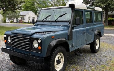 Land-Rover-Defender-1993-SUV-3