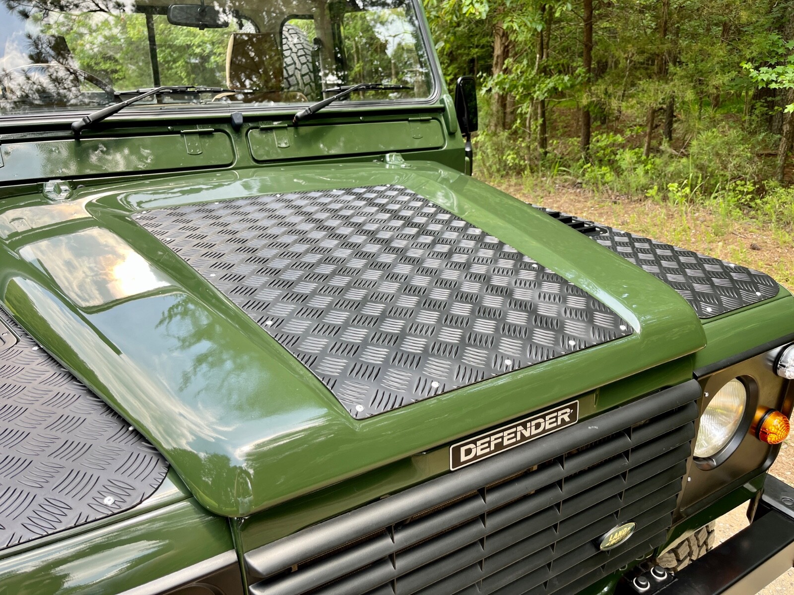Land-Rover-Defender-1994-Standard-Cab-Pickup-11