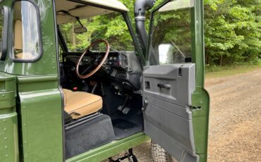 Land-Rover-Defender-1994-Standard-Cab-Pickup-23