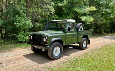 Land-Rover-Defender-1994-Standard-Cab-Pickup-33