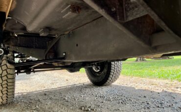 Land-Rover-Defender-1994-Standard-Cab-Pickup-39