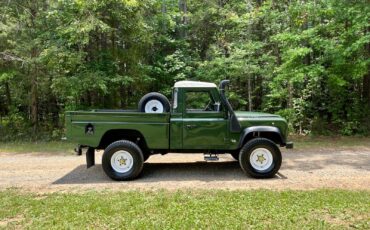 Land-Rover-Defender-1994-Standard-Cab-Pickup-5