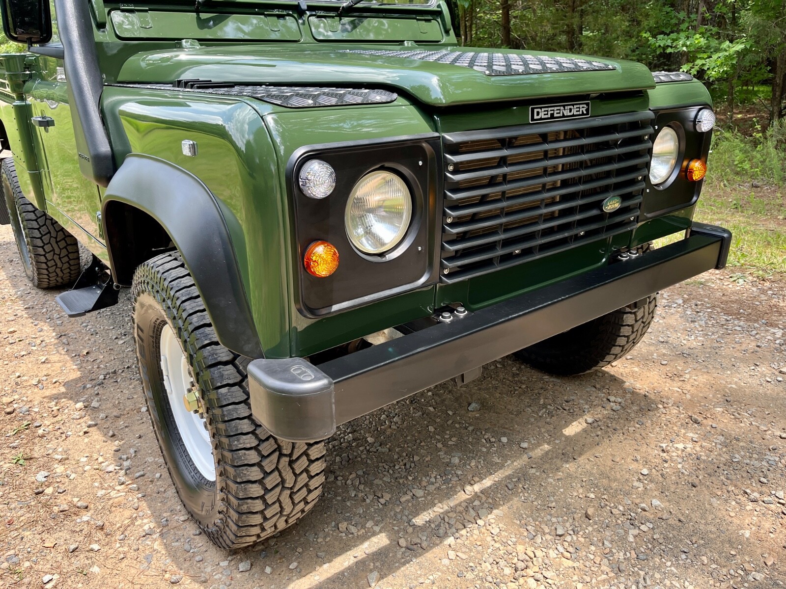 Land-Rover-Defender-1994-Standard-Cab-Pickup-7
