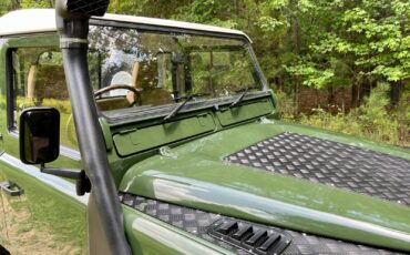 Land-Rover-Defender-1994-Standard-Cab-Pickup-8