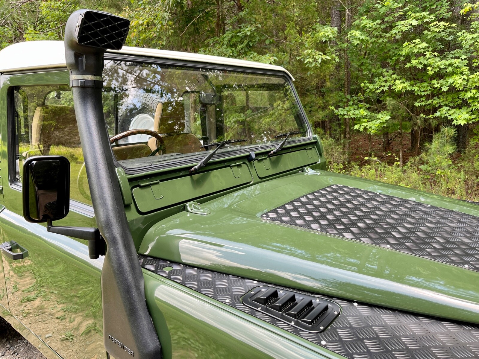 Land-Rover-Defender-1994-Standard-Cab-Pickup-8